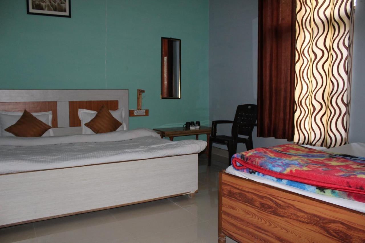 Hostel Who Needs Map Mcleodganj МакЛеод Ганж Екстериор снимка