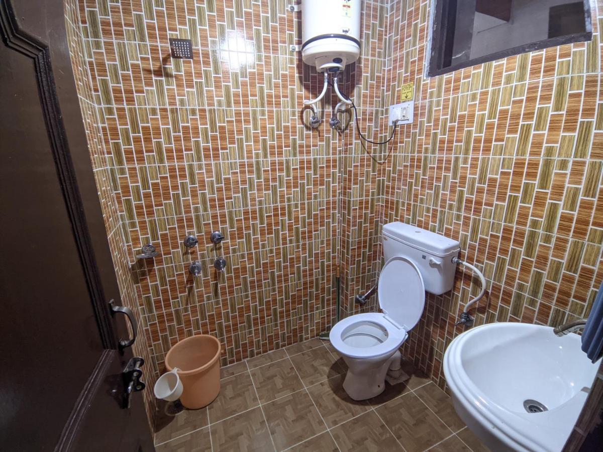 Hostel Who Needs Map Mcleodganj МакЛеод Ганж Екстериор снимка