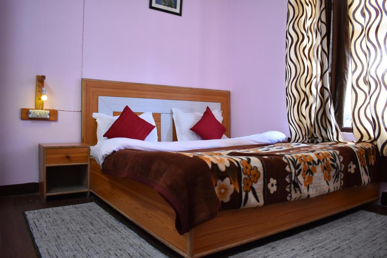 Hostel Who Needs Map Mcleodganj МакЛеод Ганж Екстериор снимка