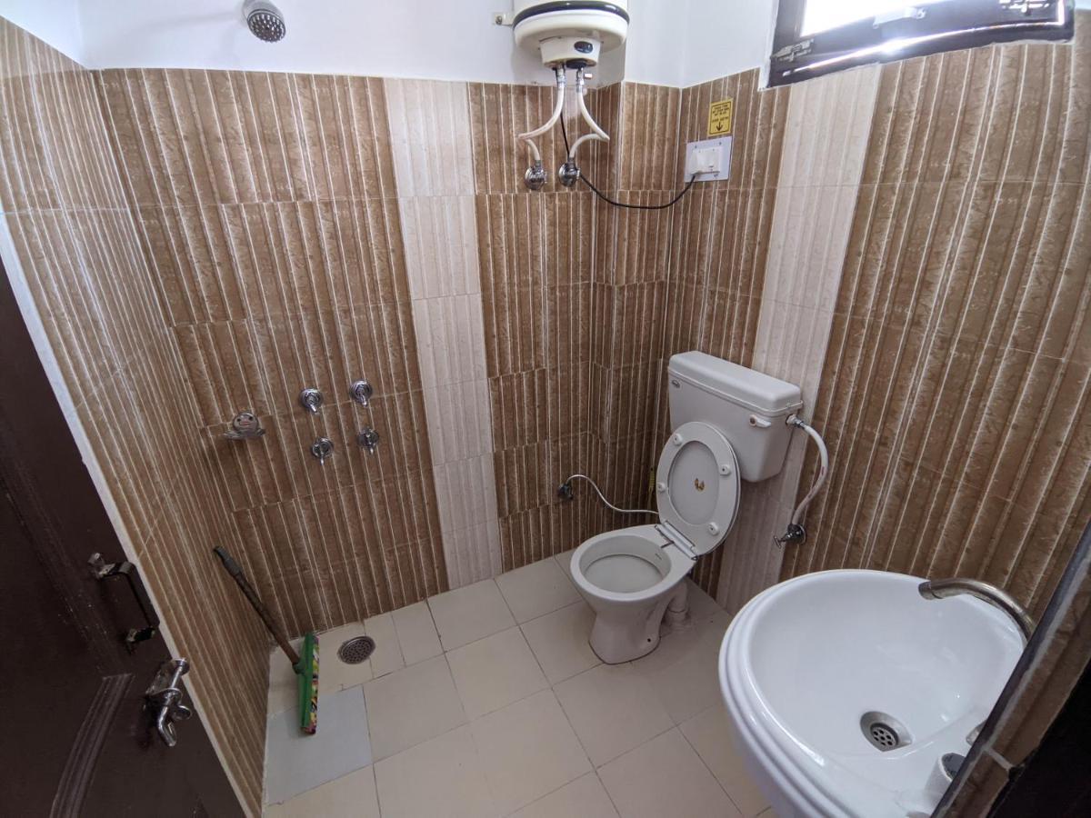 Hostel Who Needs Map Mcleodganj МакЛеод Ганж Екстериор снимка