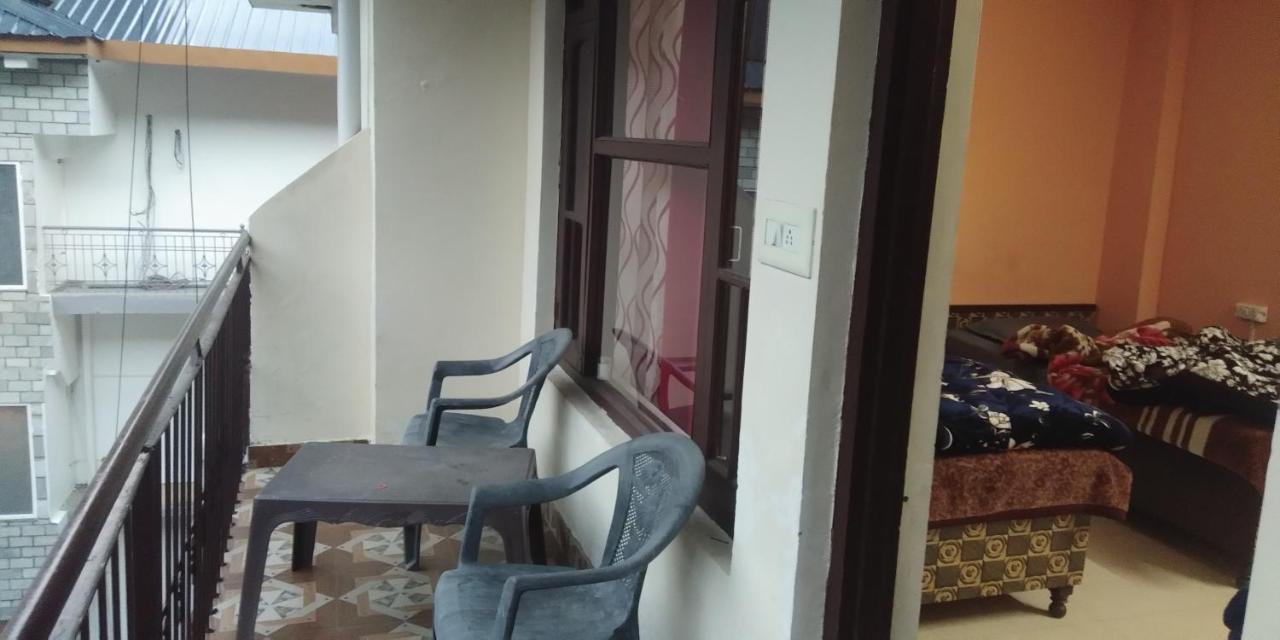 Hostel Who Needs Map Mcleodganj МакЛеод Ганж Екстериор снимка